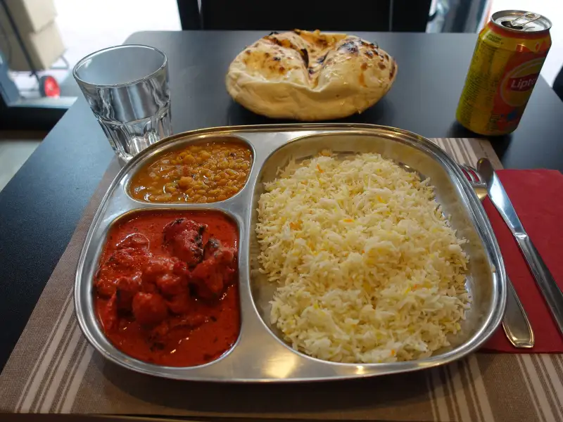 Pollo tikka masala con pomodoro e panna