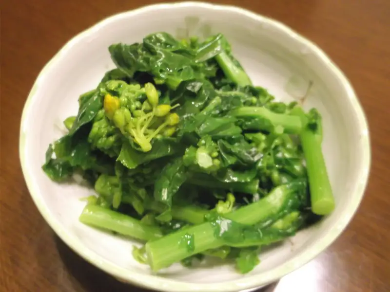 Ohitashi, verdure cotte in brodo di soia